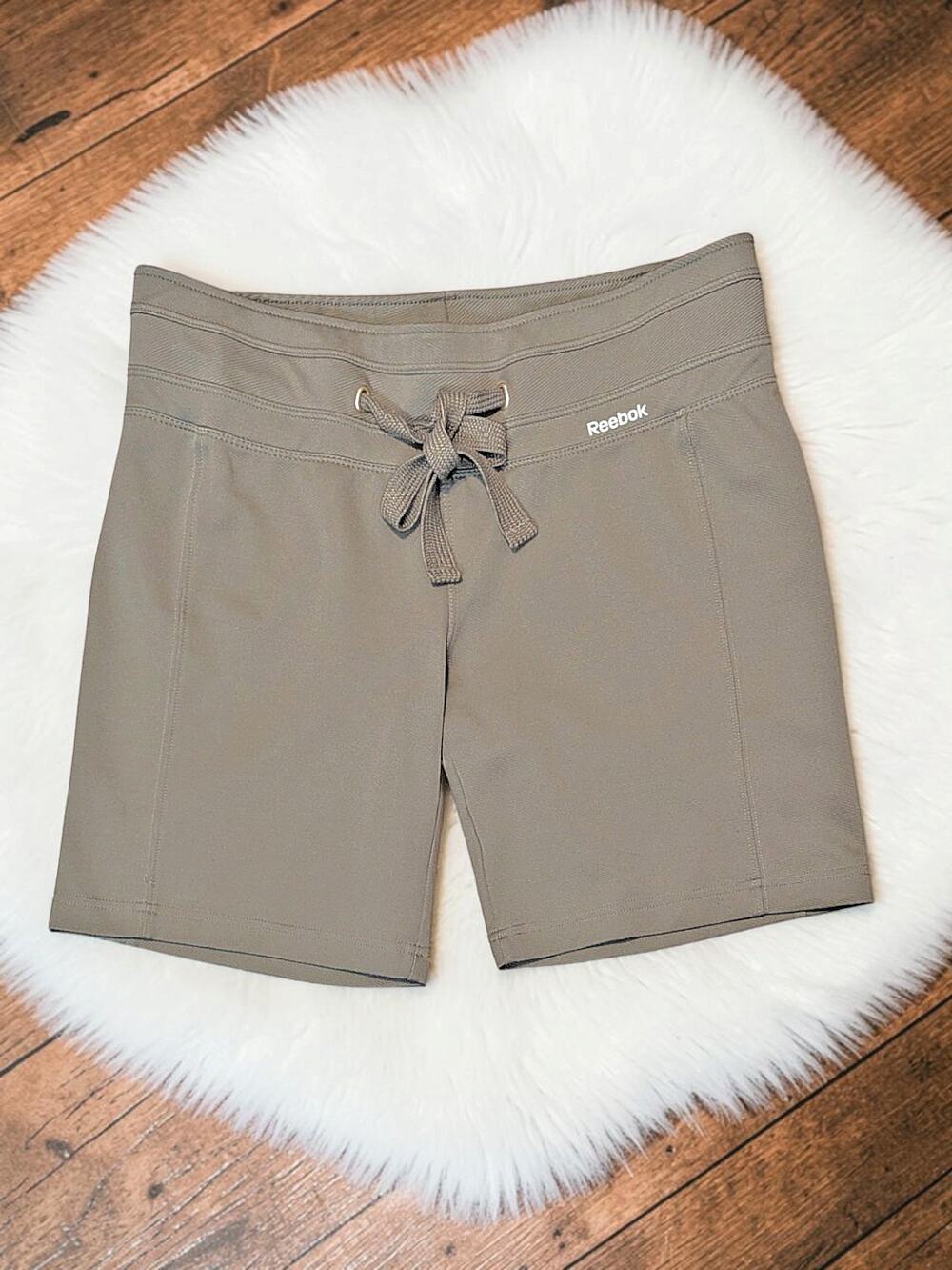 REEBOK Taupe beige athletic bike shorts Medium M